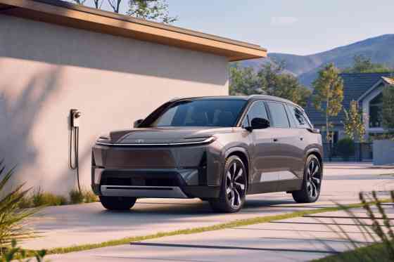 2027 Toyota Highlander has become a three-row electric SUV 2027 Toyota Highlander has become a three-row electric SUV image