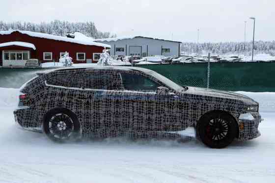 SPIED: G99 BMW M5 Touring seen with Neue Klasse redesign SPIED: G99 BMW M5 Touring seen with Neue Klasse redesign image