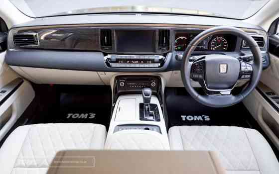 TOM’S turns the Toyota Century into a VIP-Tuner masterpiece TOM’S turns the Toyota Century into a VIP-Tuner masterpiece image