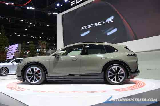 BIMS 2026: Porsche Cayenne Electric BIMS 2026: Porsche Cayenne Electric image