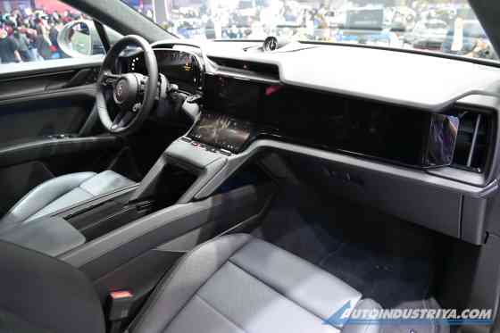 BIMS 2026: Porsche Cayenne Electric BIMS 2026: Porsche Cayenne Electric image