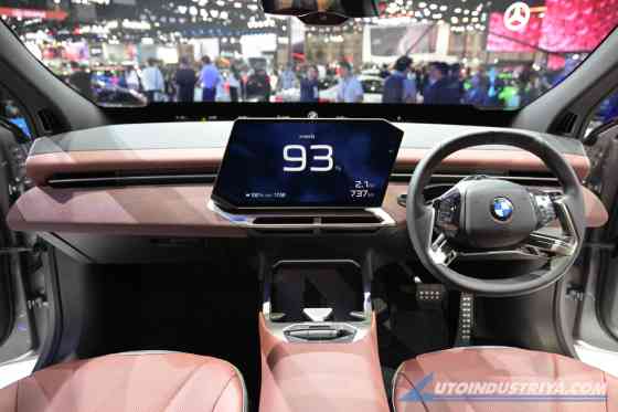 BIMS 2026: BMW iX3 BIMS 2026: BMW iX3 image