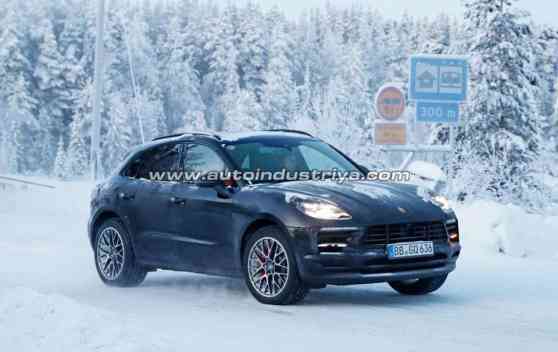 Spied: Porsche continues development on Macan update Spied: Porsche continues development on Macan update image