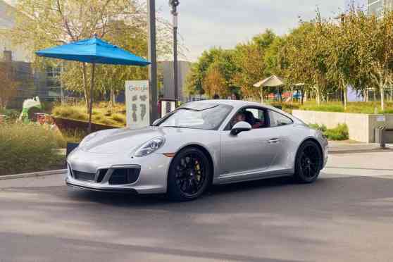 New pilot program allows you to rent -and share- your Porsche New pilot program allows you to rent -and share- your Porsche image