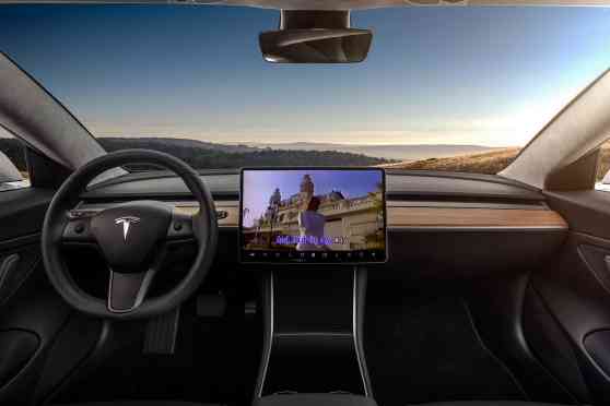 You can now karaoke in your Tesla with new update You can now karaoke in your Tesla with new update image
