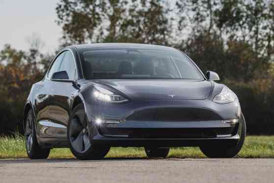 Amid pandemic lockdowns, Tesla Motors continues production Amid pandemic lockdowns, Tesla Motors continues production image