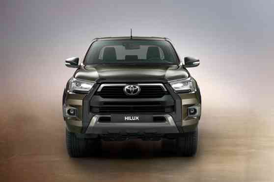 Yes, the 2021 Toyota Hilux is available with a V6 Yes, the 2021 Toyota Hilux is available with a V6 image