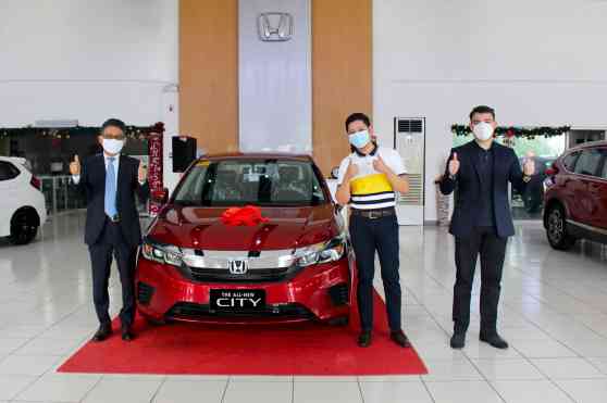 Lucky Honda PH customer wins 2021 City from Lazada's 11.11 sale Lucky Honda PH customer wins 2021 City from Lazada's 11.11 sale image