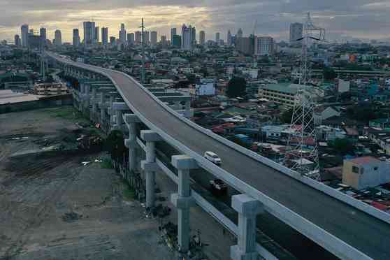 Skyway Stage 3 closed from 10:00 PM to 4:00 AM until January 13 Skyway Stage 3 closed from 10:00 PM to 4:00 AM until January 13 image