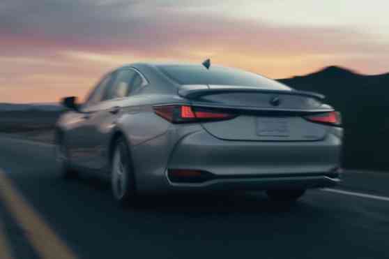 Don't expect massive changes from the 2021 Lexus ES Don't expect massive changes from the 2021 Lexus ES image