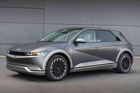 Hyundai releasing three small EVs by 2025 Hyundai releasing three small EVs by 2025 image