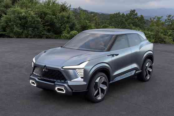 Mitsubishi B-SUV concept is called the XFC Mitsubishi B-SUV concept is called the XFC image