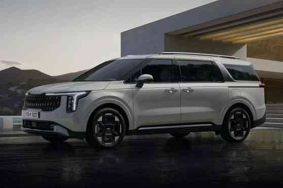 2024 Kia Carnival facelift revealed with new daring look 2024 Kia Carnival facelift revealed with new daring look image