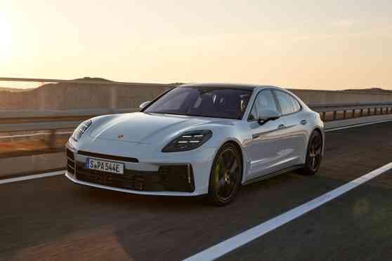 2024 Porsche Panamera gets more turbo PHEV variants 2024 Porsche Panamera gets more turbo PHEV variants image