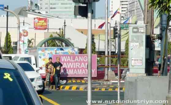 MMDA to add and re-paint pedestrian lanes MMDA to add and re-paint pedestrian lanes image