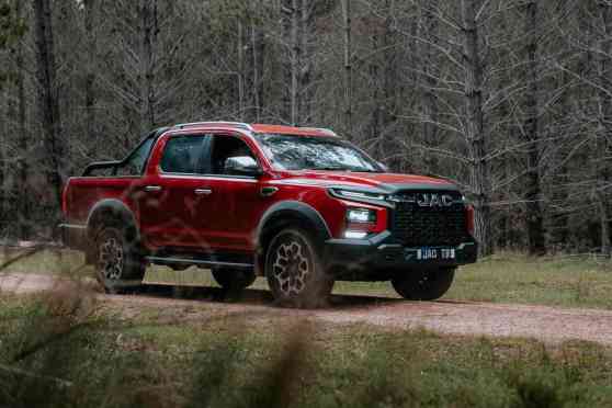 JAC PH wants multi-link coil suspension for T9 truck JAC PH wants multi-link coil suspension for T9 truck image