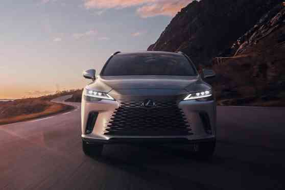 Lexus PH offering 0% interest on select models this December Lexus PH offering 0% interest on select models this December image