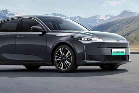 Did Changan PH just tease its Seal 5 PHEV fighter? Did Changan PH just tease its Seal 5 PHEV fighter? image