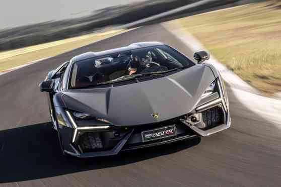 Lamborghini Revuelto takes home Red Dot: Best of the Best Award Lamborghini Revuelto takes home Red Dot: Best of the Best Award image