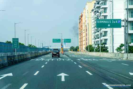 SMC waives toll fees for gov’t vehicles in Typhoon Uwan response SMC waives toll fees for gov’t vehicles in Typhoon Uwan response image