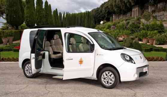 Renault donates all-electric Popemobile Renault donates all-electric Popemobile image