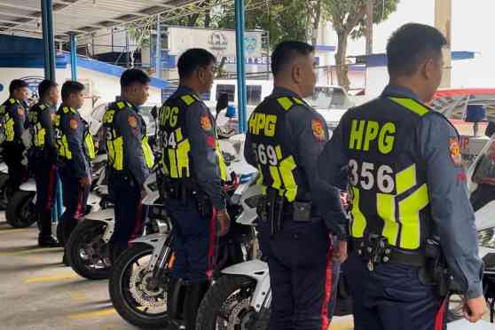 Ejercito warns PNP-HPG of budget cuts if escorts worsen traffic for "any" VIPs Ejercito warns PNP-HPG of budget cuts if escorts worsen traffic for "any" VIPs image