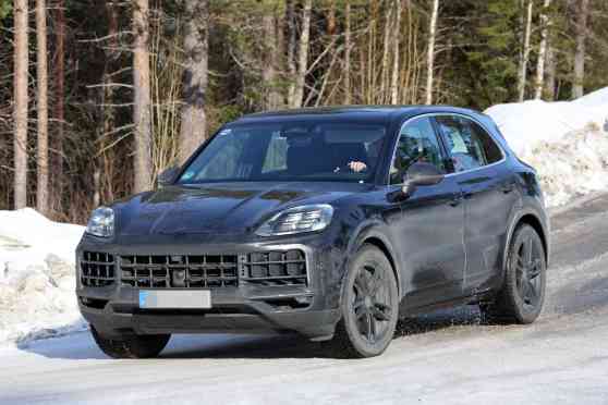 SPIED: Porsche Cayenne e-Hybrid getting a minor facelift SPIED: Porsche Cayenne e-Hybrid getting a minor facelift image