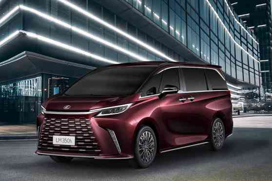 Check out the Lexus LM, RX HEVs until March 29 at Alabang Town Center Check out the Lexus LM, RX HEVs until March 29 at Alabang Town Center image