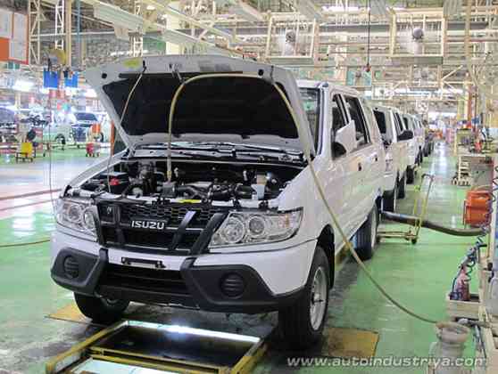 Isuzu PH builds 100,000th Crosswind Isuzu PH builds 100,000th Crosswind image