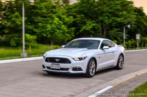 2015 Ford Mustang GT 2015 Ford Mustang GT image