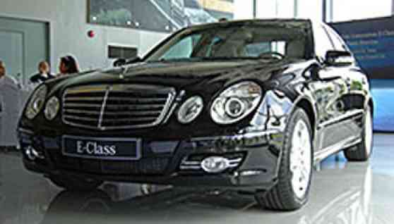 DaimlerChyrsler AG exhibits new generation E-Class DaimlerChyrsler AG exhibits new generation E-Class image