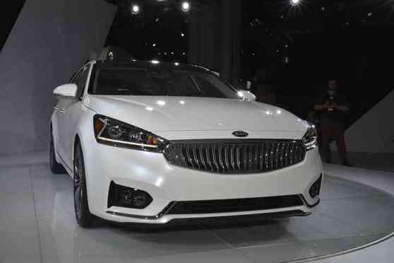 New York 2016: All-new Kia Cadenza makes world premiere New York 2016: All-new Kia Cadenza makes world premiere image