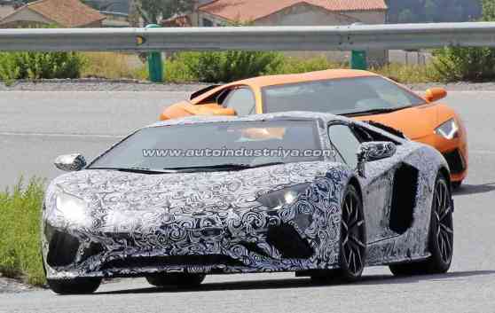 Spied: Lamborghini Aventador being updated for 2017 Spied: Lamborghini Aventador being updated for 2017 image
