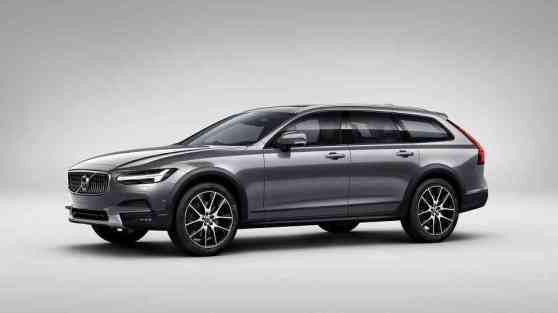 Volvo drops first images of V90 Cross Country Volvo drops first images of V90 Cross Country image