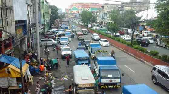 Mayor Erap increases drive against illegal parking and street vendors Mayor Erap increases drive against illegal parking and street vendors image