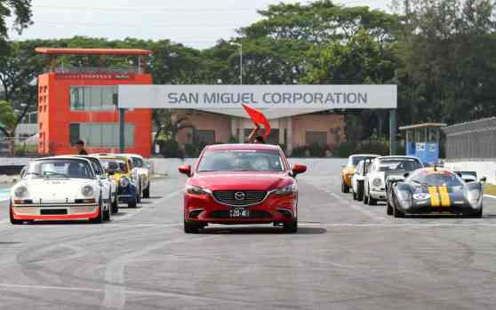 Modern and classics hit the track at 2016 Clubman Racing finale Modern and classics hit the track at 2016 Clubman Racing finale image