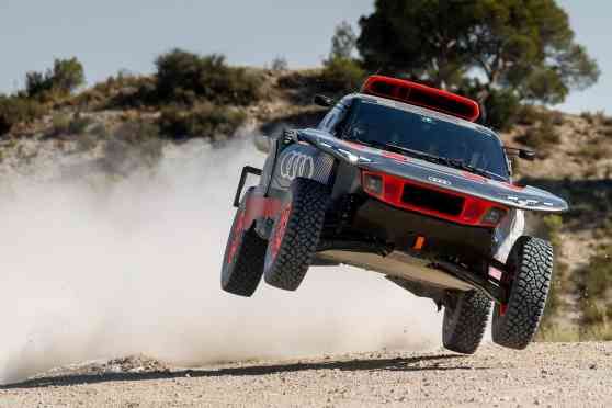 Audi unveils leaner, meaner RS Q e-tron E2 Dakar racer Audi unveils leaner, meaner RS Q e-tron E2 Dakar racer image