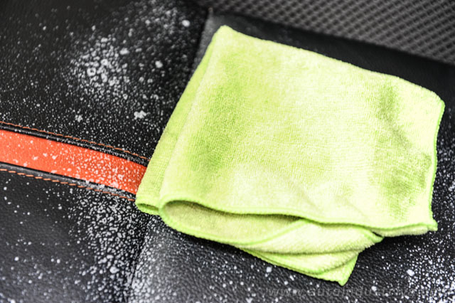 Wipe with microfiber cloth