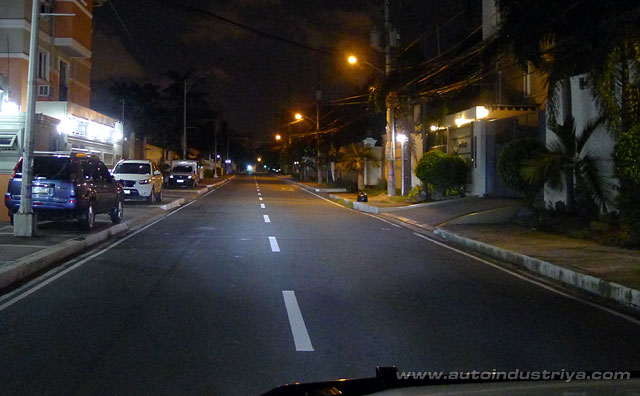 PIAA LP 570 at night