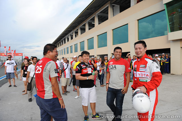 Allan Uy wins by default