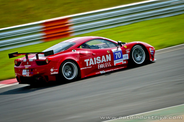 Ferrari 458 in endurance racing
