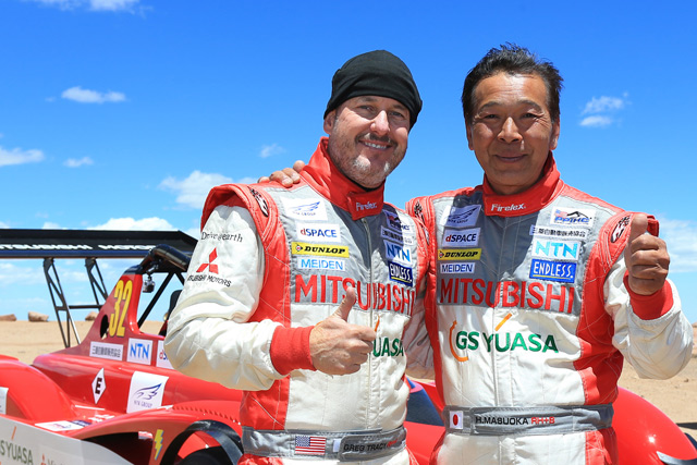 Greg Tracy (left) and Hiroshi Masuoka (right) 