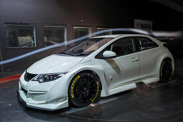 The race-spec 2015 Honda Civic Type R to race in British Touring Car Championship