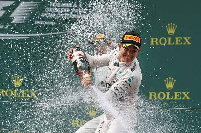 Lewis Hamilton congratulating Nico Rosberg