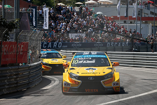 LADA's Nicky Catsburg