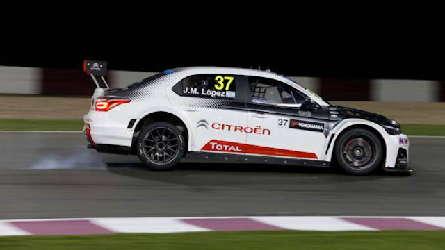 Jose-Maria Lopez leads race 1 from start to end
