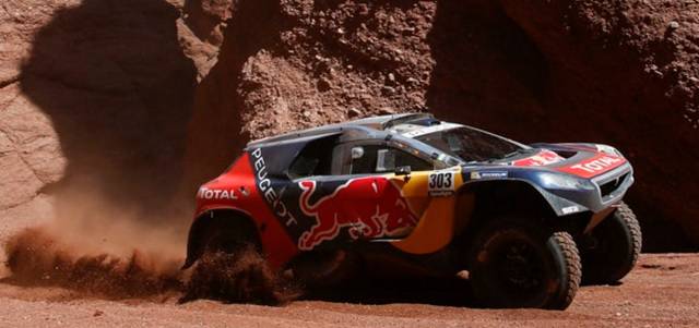 Carlos Sainz led the Dakar until mechanical problems struck