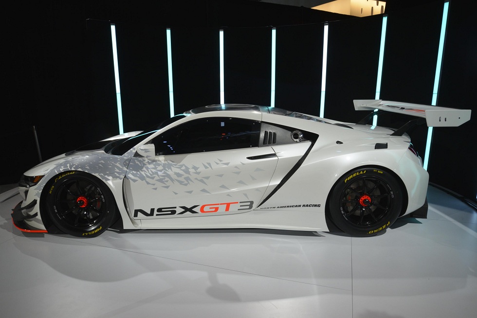 Side profile of the Acura NSX GT3 racecar