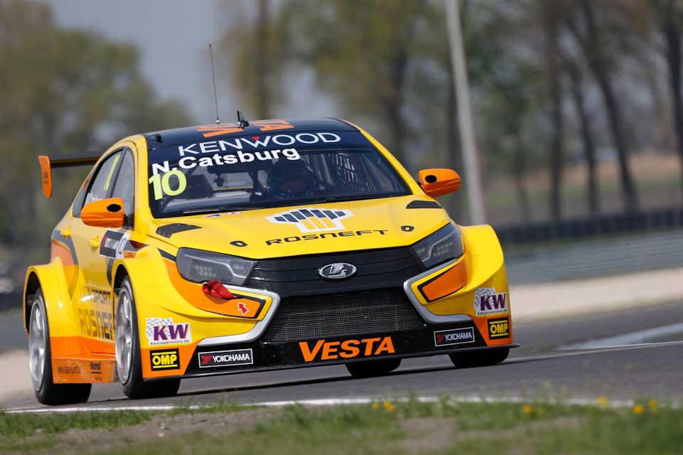 Nicky Catsburg denied of first WTCC win