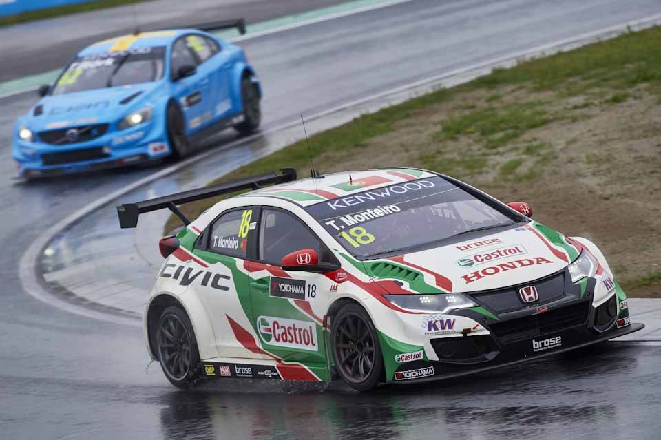 Tiago Monteiro's podium finish keeps Honad's lead in manufacturer's cup